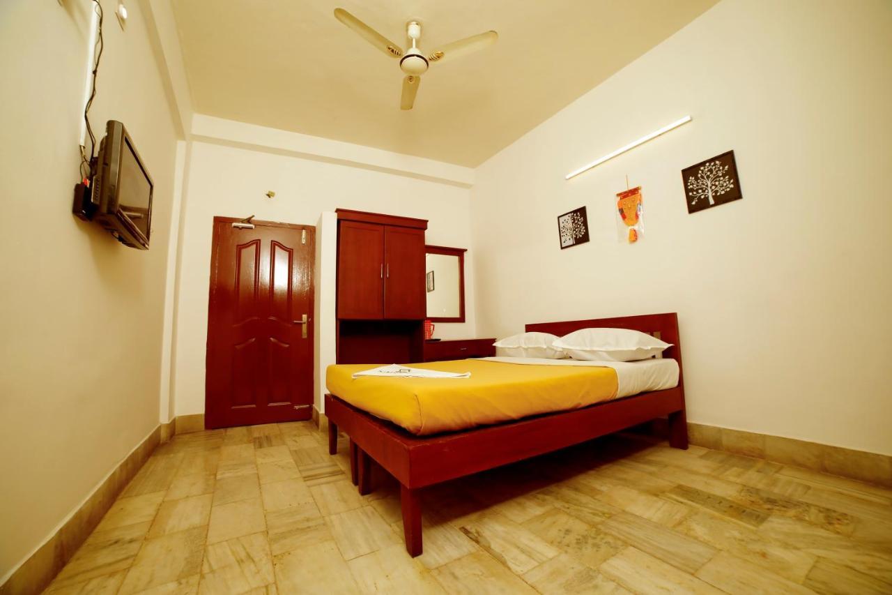 Kairali Tourist Home Guruvāyūr エクステリア 写真