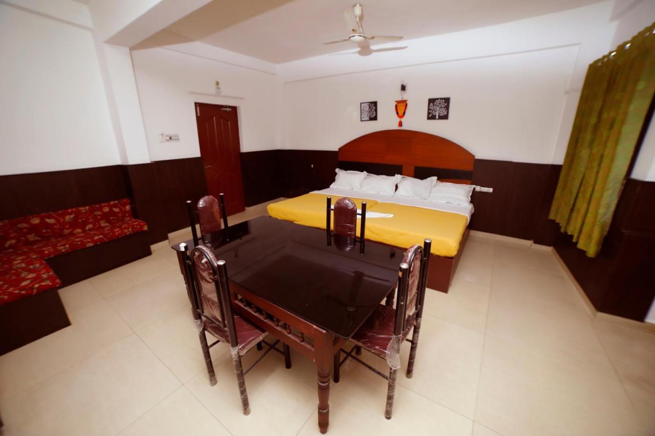 Kairali Tourist Home Guruvāyūr エクステリア 写真