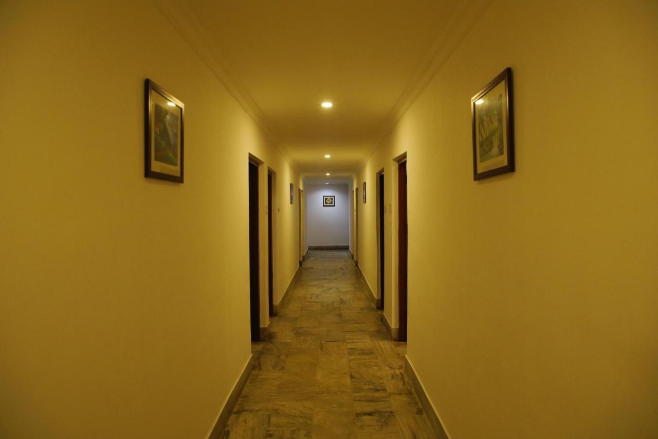 Kairali Tourist Home Guruvāyūr エクステリア 写真